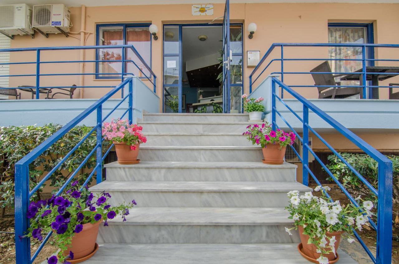 Emilia Hotel Apartments Rethymno Exteriör bild